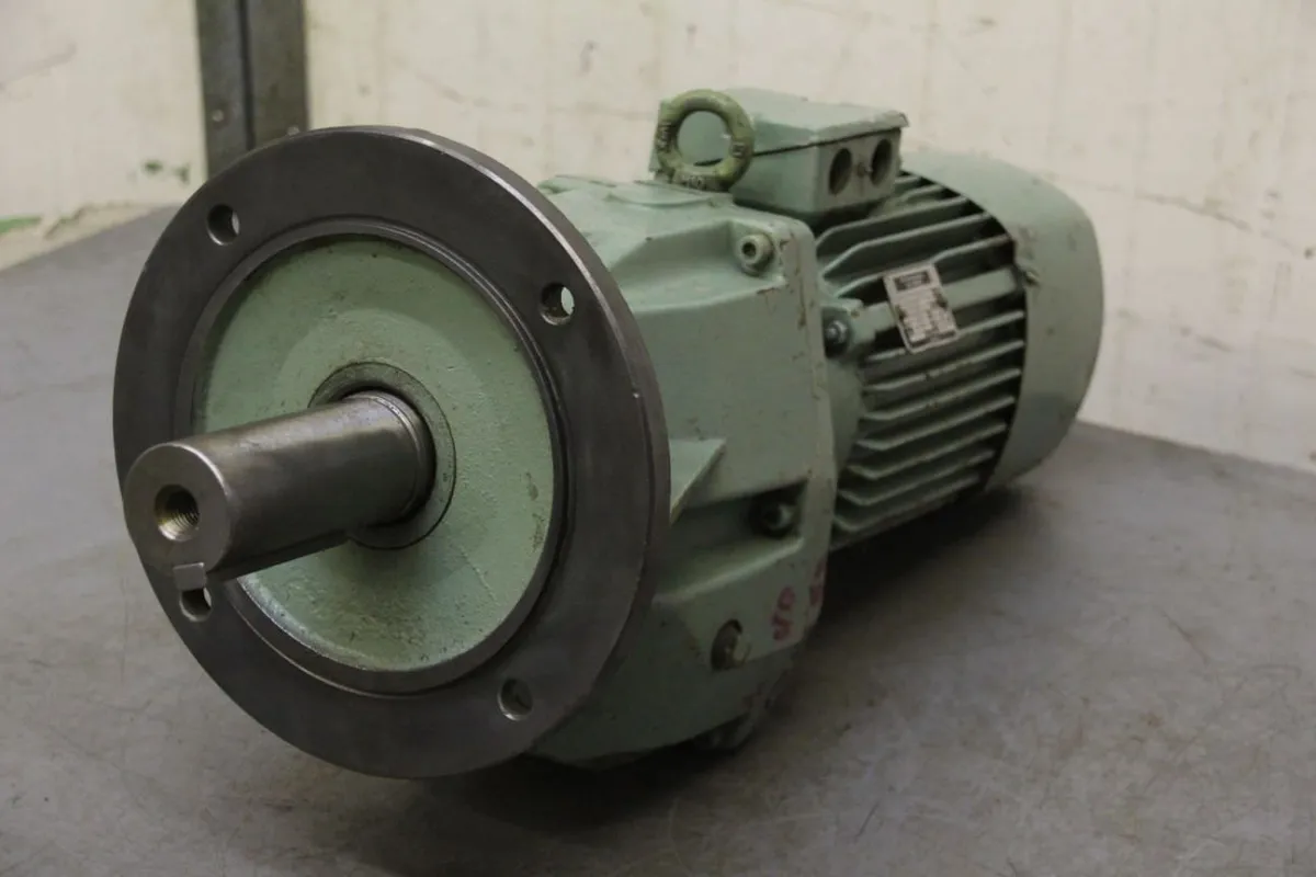 VEM ZG3BMRE90L4-8 EL Getriebemotor 0,6/1,0 kW 40/80 U/min