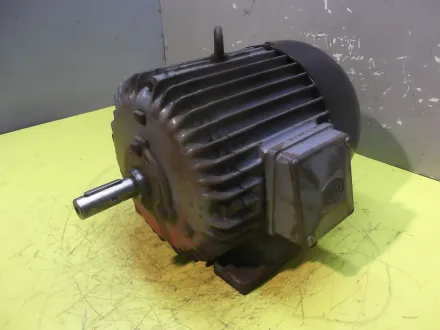 Dietz GDR30/642 Elektromotor 0,59/0,74/0,95 kW 925/1410/2820 U/min – RESALE