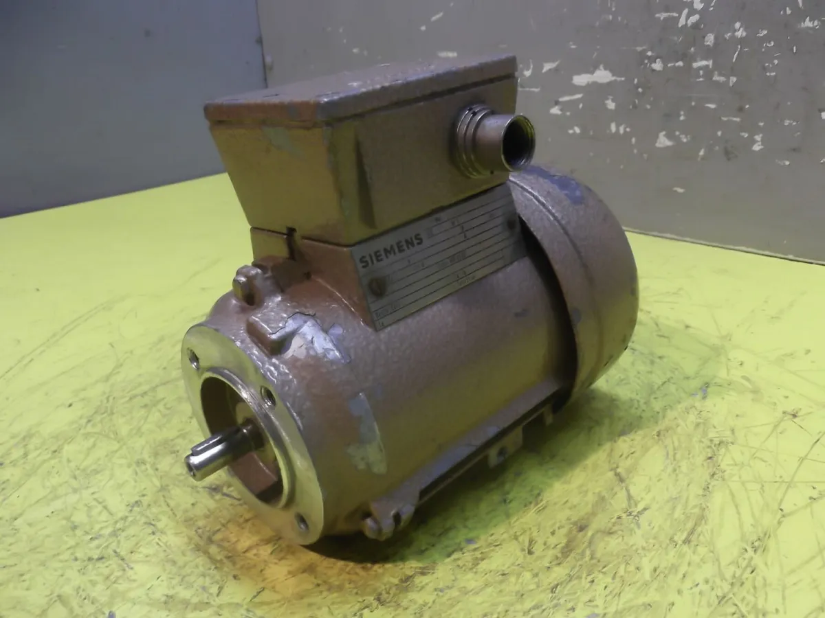 Siemens 1LA3053-4AB22 Elektromotor 0,09 kW 1315 U/min