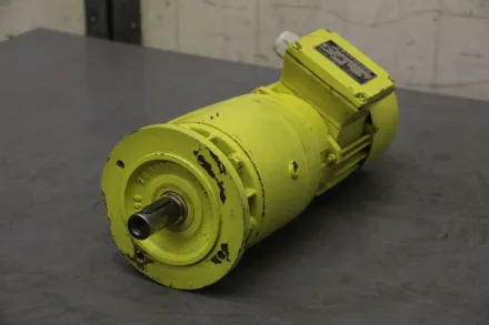 Röchling SG71-4B Getriebemotor 0,37 kW 20 U/min – RESALE