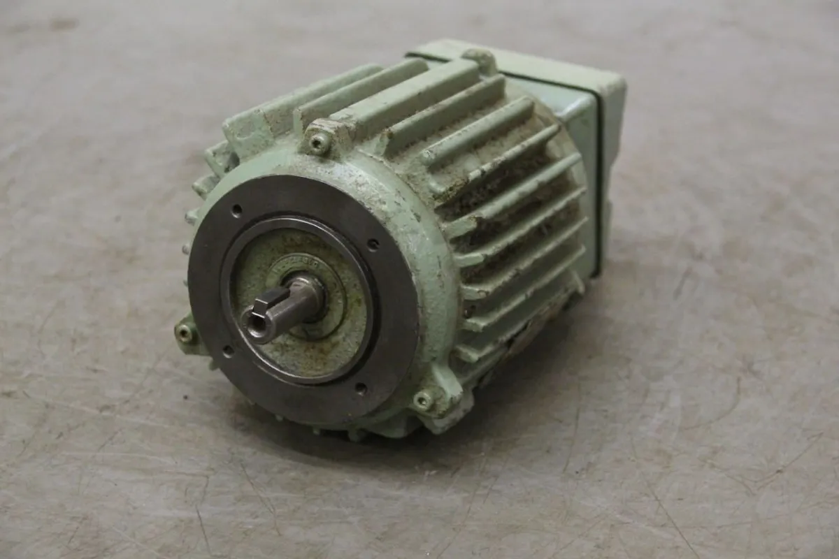 VEM YMB63G2/FTII/B/1 Elektromotor 0,45 kW 2815 U/min