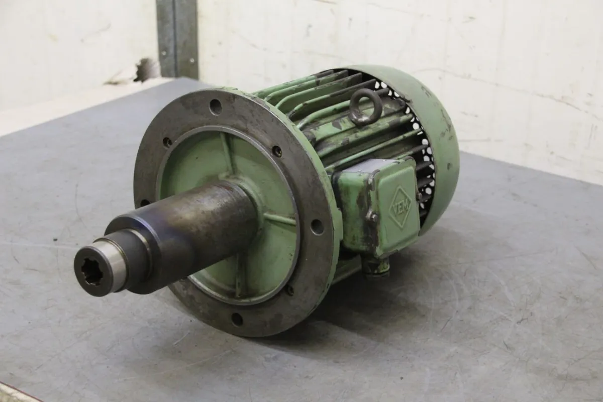 VEM KR 112,1/4 Elektromotor 3 kW 1430 U/min