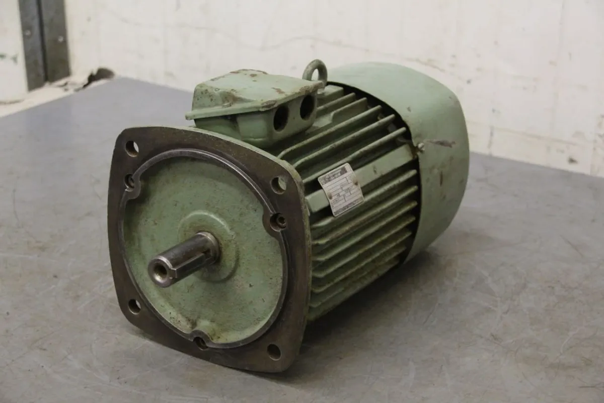 VEM BMRE100S4 Elektromotor 3 kW 1430 U/min