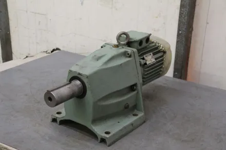 Vem ZG3KMR80K8-4 Getriebemotor 0,3/0,55 kW 16/31,5 U/min – RESALE