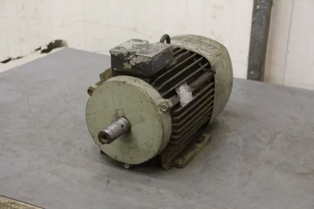Vem BMRE100S2 Elektromotor 4 kW 2880 U/min – RESALE
