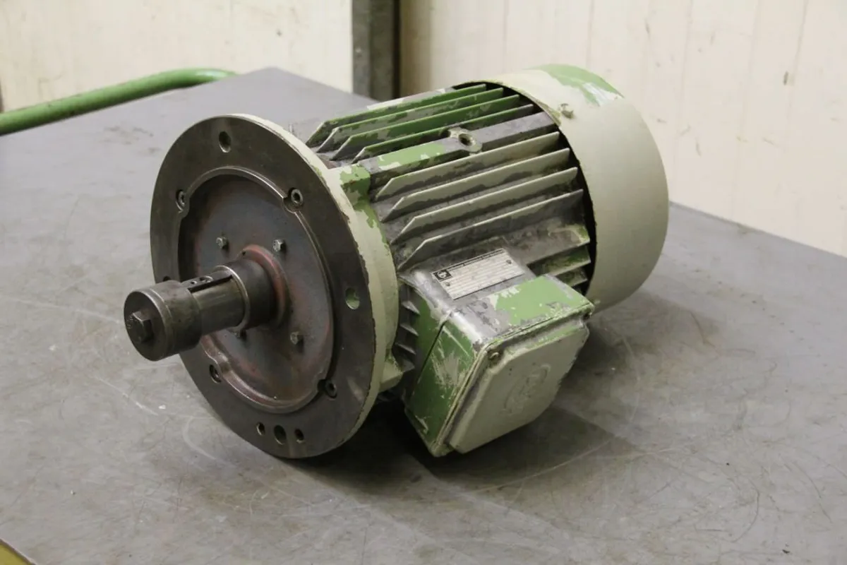 ABM 3DF1/132SB-2 Elektromotor 9,2 kW 2840 U/min