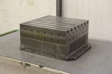 Stahl 560/445/H145 mm Aufspannwinkel mit T Nuten – RESALE