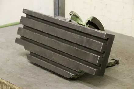 Stankoimport 500 x 200 mm Aufspannwinkel – RESALE