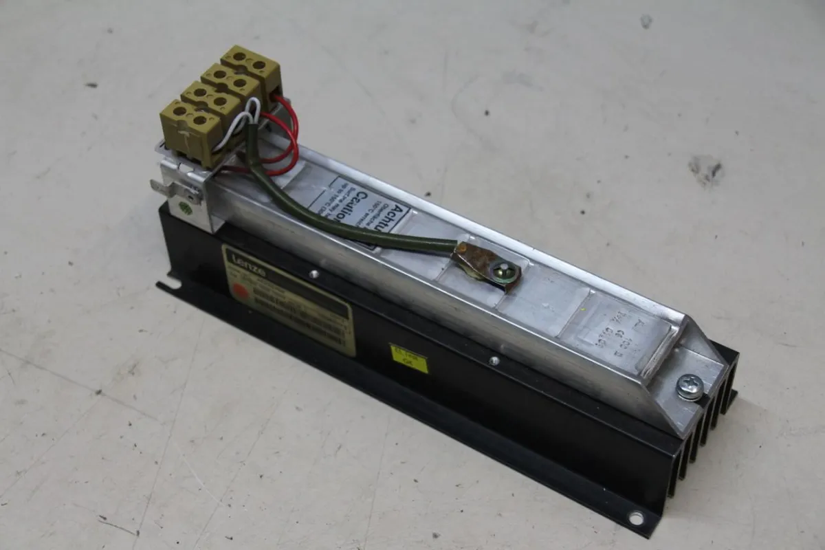 Lenze ERBM 100R 150 W Bremswiderstand