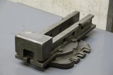 1x Unterteil Hydraulikschraubstock 160 mm – RESALE