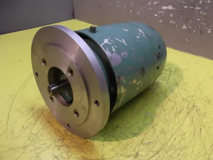 Mez 2AP71-4 Elektromotor 0,37 kW 1380 U/min – RESALE
