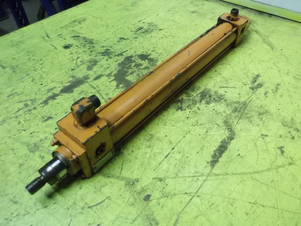 Rexroth CD70B40/25-320 Hydraulikzylinder
