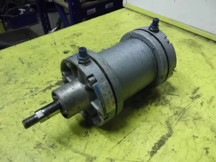 Festo DC-100-100-PPV Pneumatikzylinder – RESALE