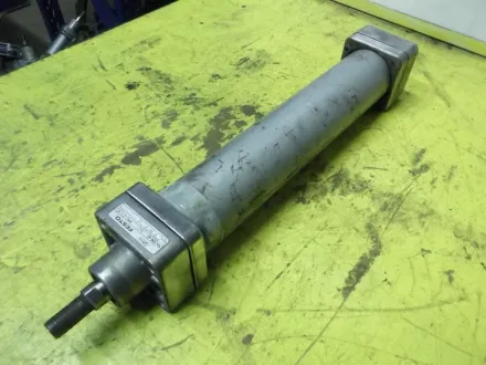 Festo DN-63-300-PPV Pneumatikzylinder – RESALE