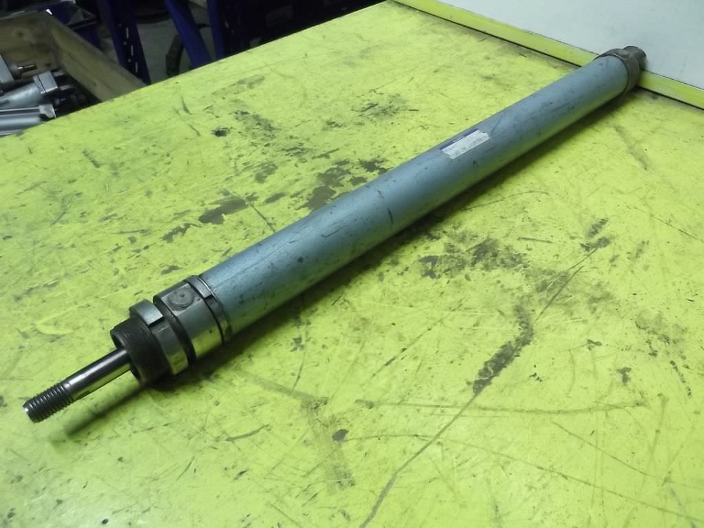 Festo DGS-40-450-PPV Pneumatikzylinder