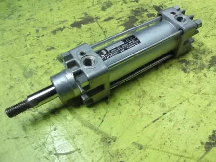 Pneumatica Cavazzuti 40/80 Pneumatikzylinder – RESALE