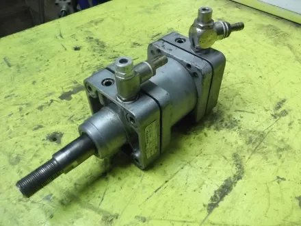 Festo DN-80-25-PPV Pneumatikzylinder – RESALE