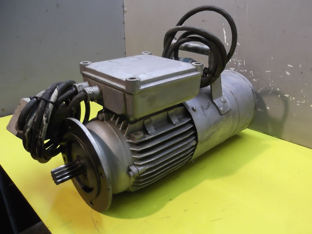 Greifzug T90L/10-4F Greifzugmotor 2,2 kW 1410 U/min