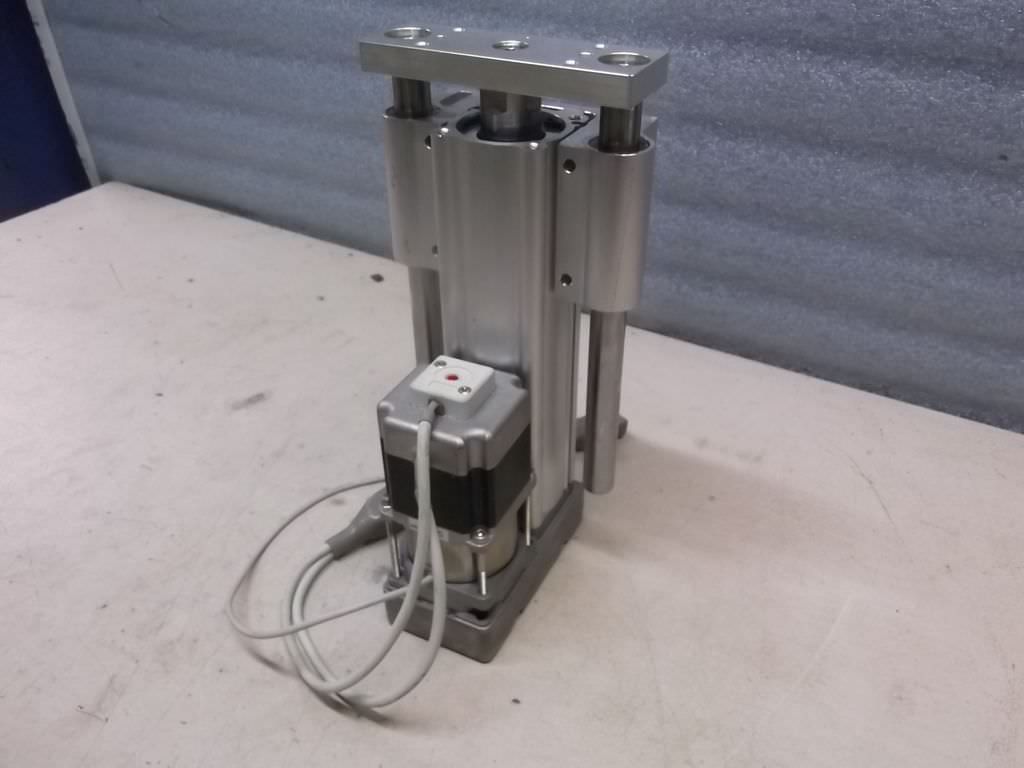 SMC LEYG32MB-100B-RA6P3D Elektrischer Antrieb mit Führungsstange
