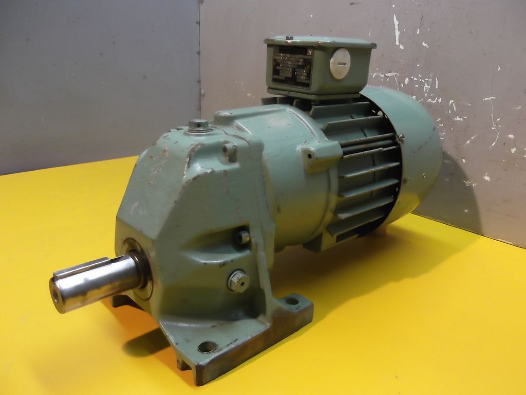 VEM ZGE1 EWK 90 1/4 Getriebemotor 0,4 kW 200 U/min