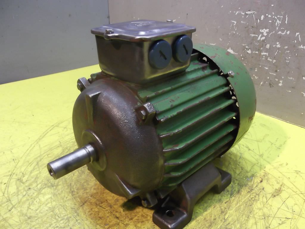 VEM KR 90,1/8-4 Elektromotor 0,22/0,4 kW 695/1350 U/min