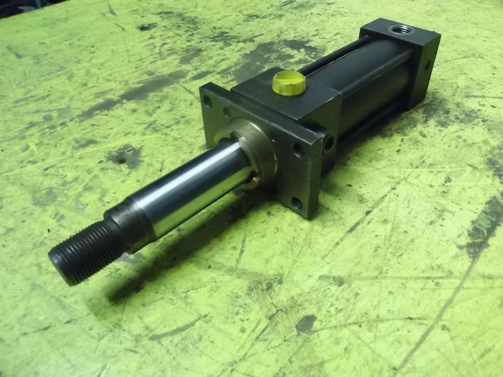 Parker 0J-3LG24MC Hydraulikzylinder