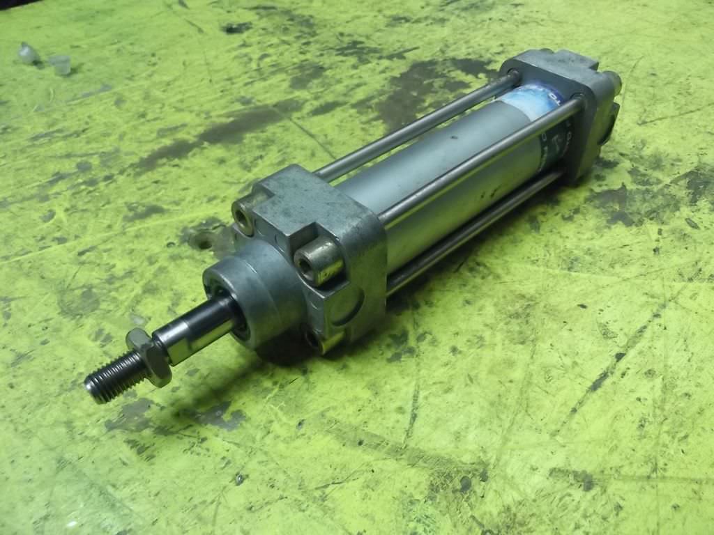 Festo 32/80 Pneumatikzylinder