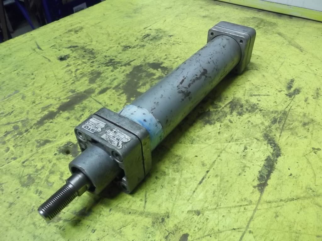 Festo DN-50-180-PPV Pneumatikzylinder