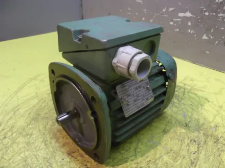 Vem KPER 63 G 4 Elektromotor 0,18 kW 1340 U/min – RESALE