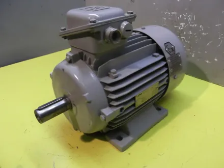 Loher ENCV-100LB-04A Elektromotor 1,35 kW 1410 U/min – RESALE