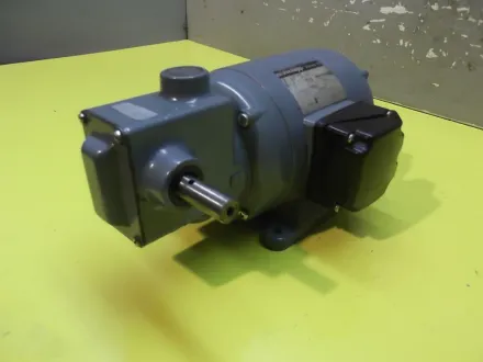 Groschopp DM90-60 Getriebemotor 0,1 kW 4,2 U/min – RESALE