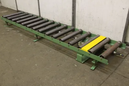 Typ 600 x 3000 mm Rollenbahn angetrieben – RESALE