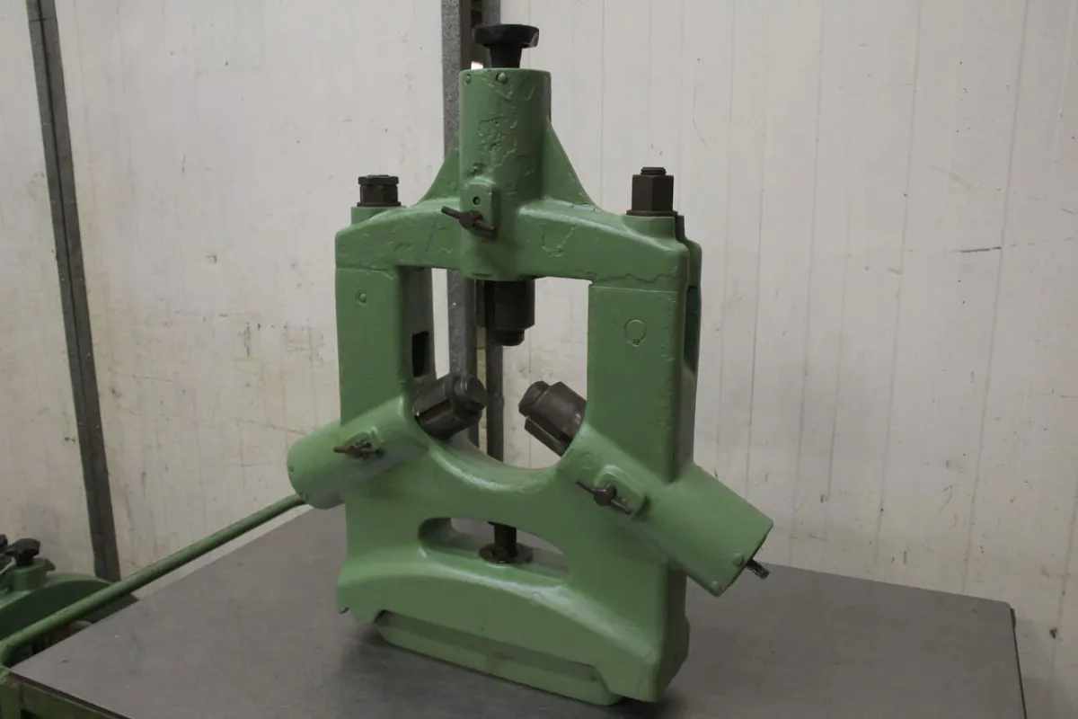 Durchmesser 240 mm Lünette