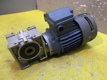 Lafert LM56/4 Getriebemotor 0,06 kW 150 U/min – RESALE