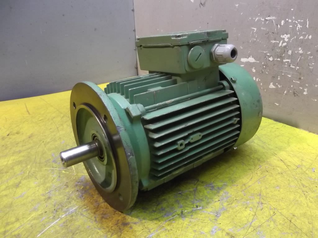 SEW DFT80K4TH Elektromotor 0,55 kW 1360 U/min