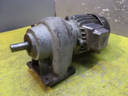 Nord SK01-71S-6 Getriebemotor 0,18 kW 18,4 U/min – RESALE