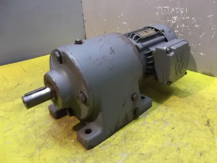 Sew Eurodrive R53WD71D-4 Getriebemotor 0,37 kW 41 U/min – RESALE