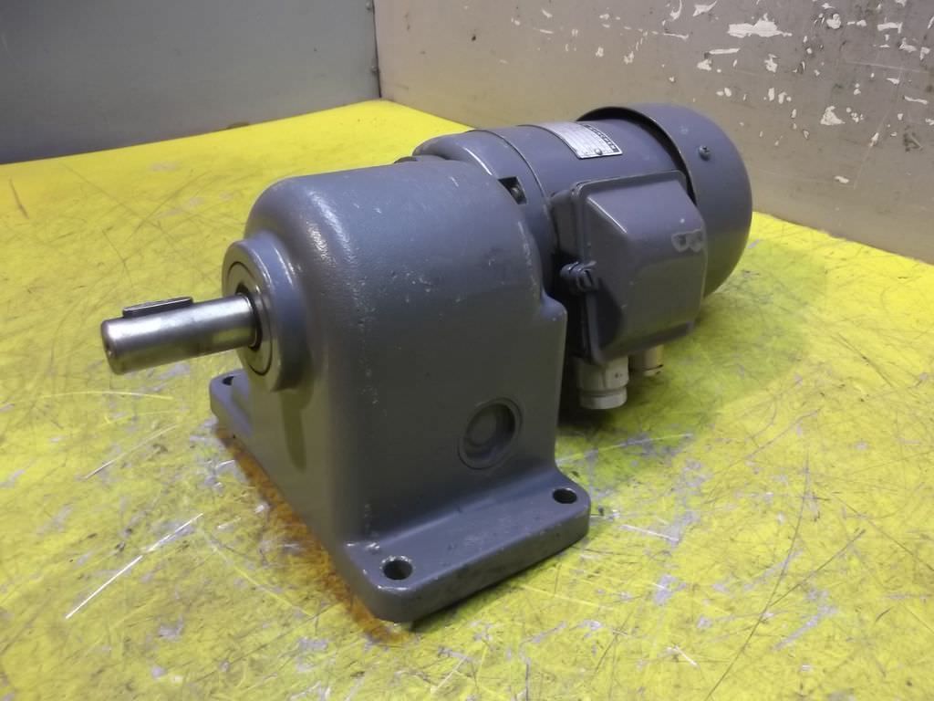 Winter DO44Z3/162 Getriebemotor 0,05 kW 1,5 U/min