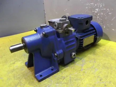 Marelli TM96010 regelbarer Getriebemotor 0,22 kW 43,1-200 U/min – RESALE