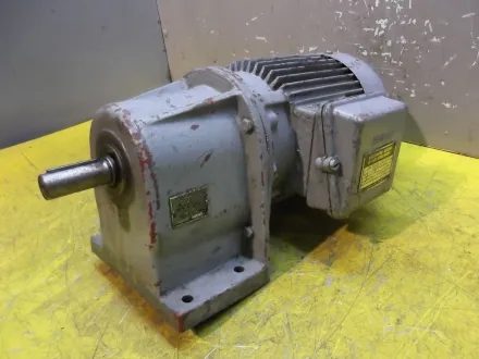 Bauer DKP8820/200 Getriebemotor 0,1/0,4 kW 19,5/78 U/min – RESALE