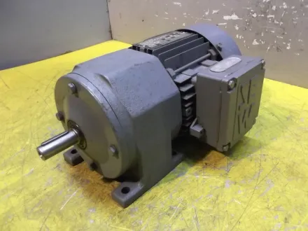 Sew Eurodrive R302DT71C4 Getriebemotor 0,25 kW 90 U/min – RESALE