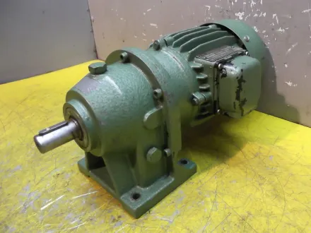 Hew GO71K/4 Getriebemotor 0,25 kW 65 U/min – RESALE