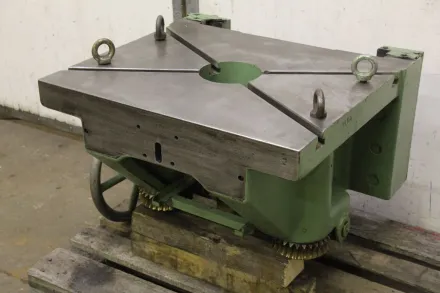 Heilbonn 735/900/H545 mm Aufspannwinkel – RESALE