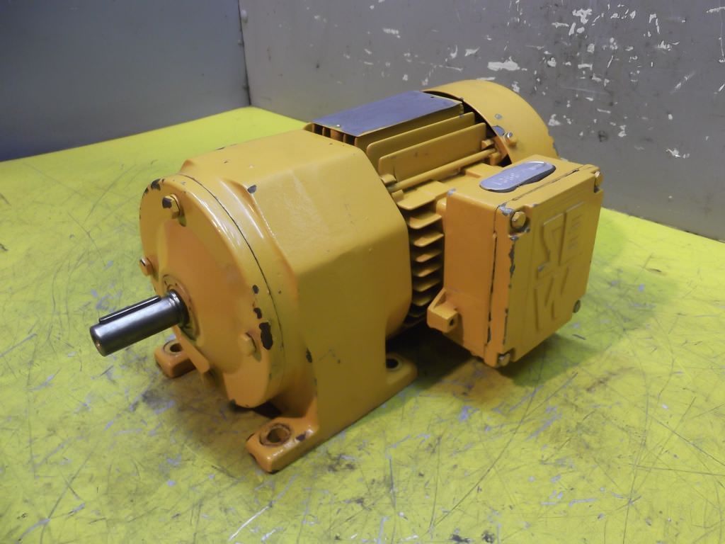 SEW Eurodrive R302DT71C4 Getriebemotor 0,25 kW 66 U/min