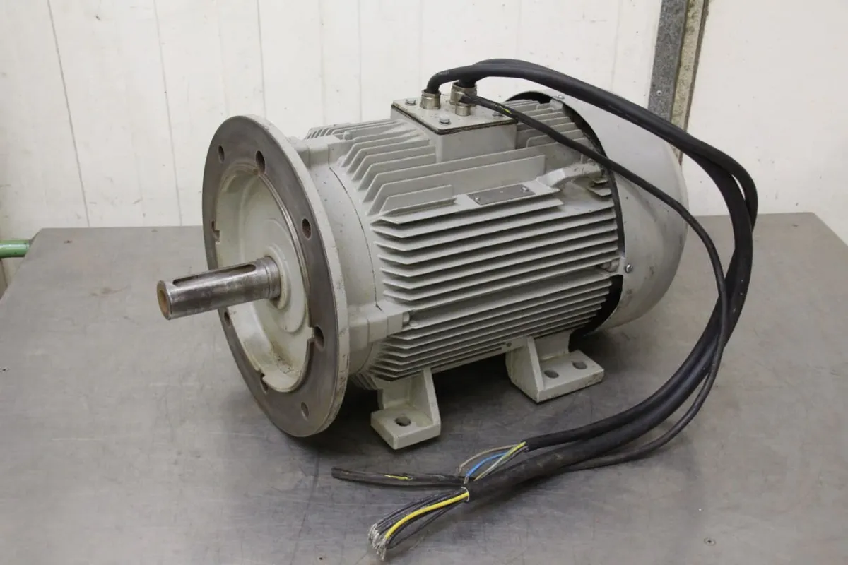 Siemens IEC160L Elektromotor 2,1/3,1/9 kW 730/980/1460 U/min