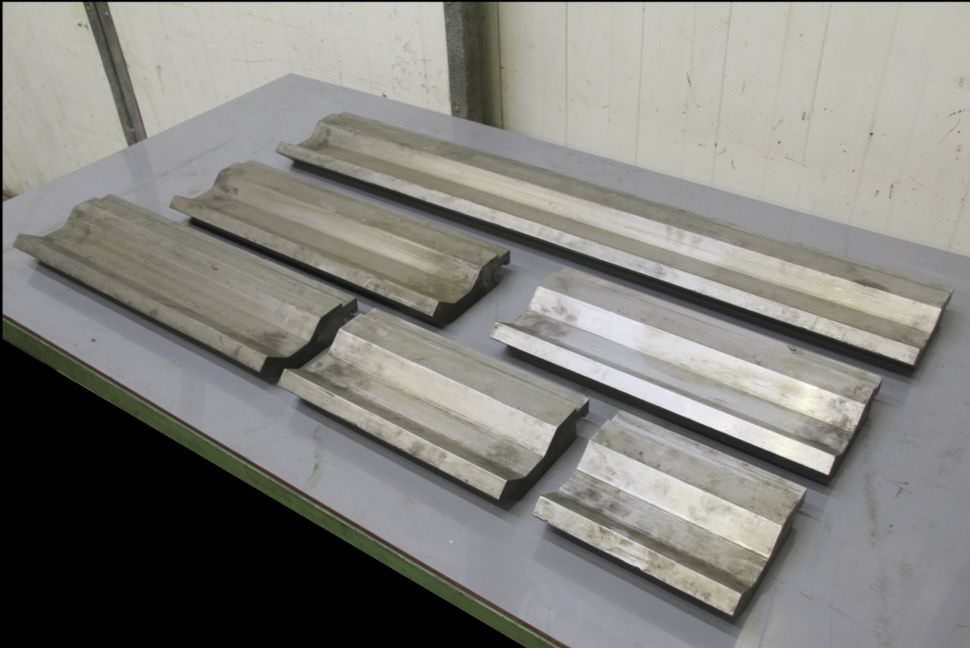 165/47 mm Abkantwerkzeug geteilt 2900 mm