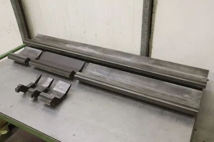 170/60 mm Abkantwerkzeug geteilt 2540 mm – RESALE