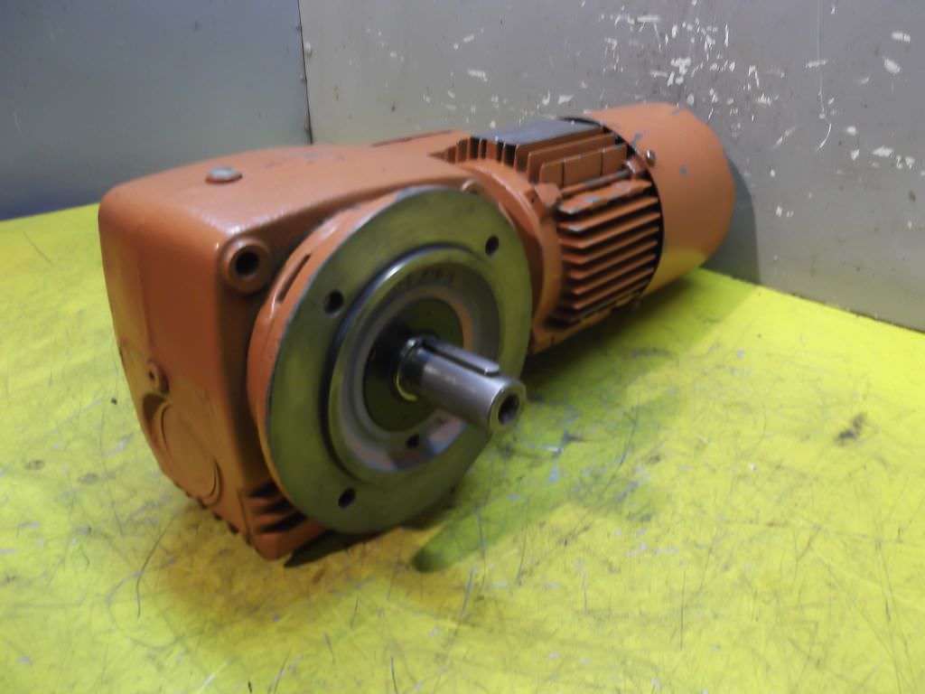 SEW Eurodrive SF40DT71C-4BN05 Getriebemotor 0,25 kW 20 U/min