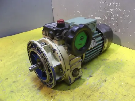 Motovario TKF/5 regelbarer Getriebemotor 0,37 kW 190-1000 U/min – RESALE