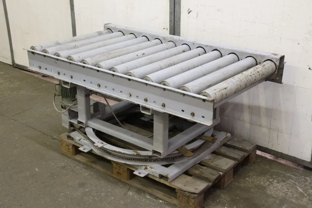 Brunsen angetrieben 700 x 1500 mm Dreheinheit Rollenbahn